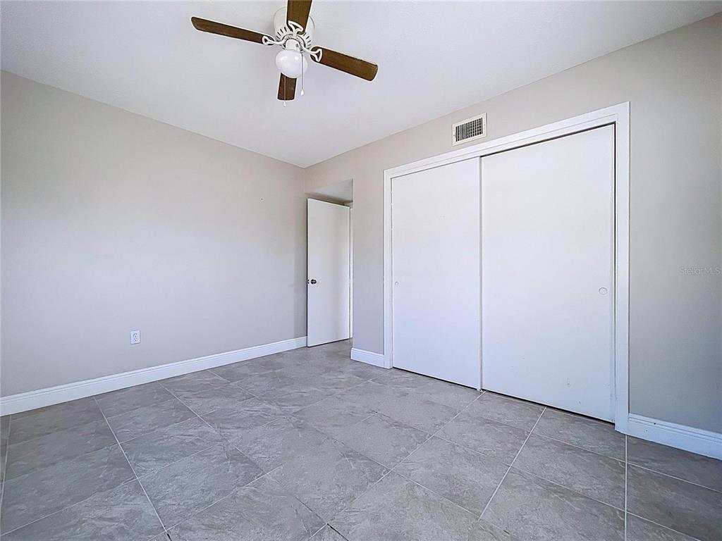 501 Spring Avenue Anna Maria, FL 34216 - Photo 21 of 49 a view of an empty room