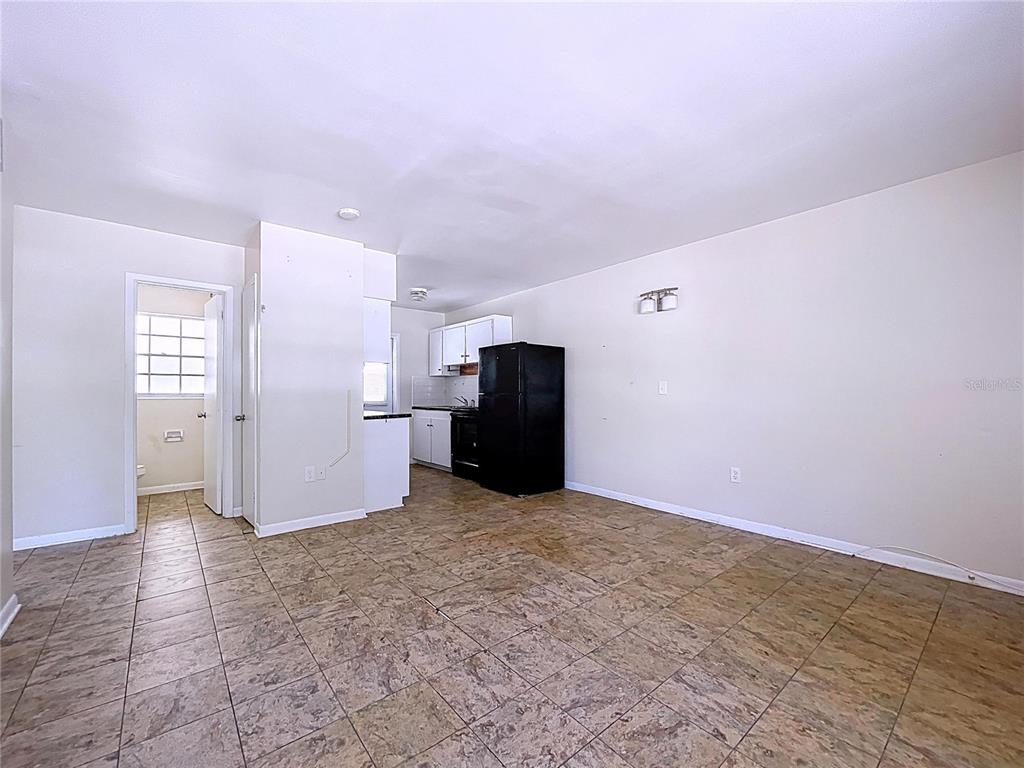 501 Spring Avenue Anna Maria, FL 34216 - Photo 27 of 49 a view of empty room