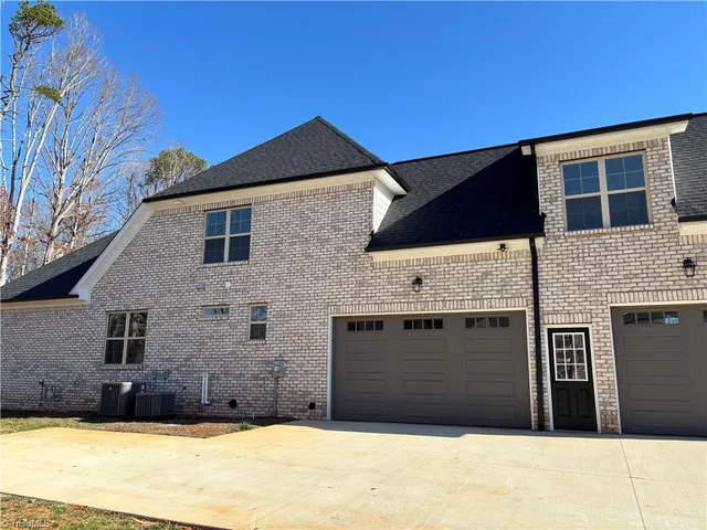 $1,150,000 | 5477 Meadowlark Court, Winston-Salem, NC 27106