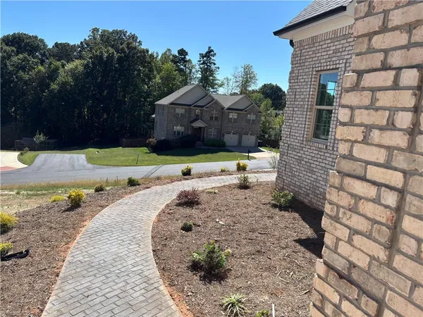 $1,150,000 | 5477 Meadowlark Court, Winston-Salem, NC 27106