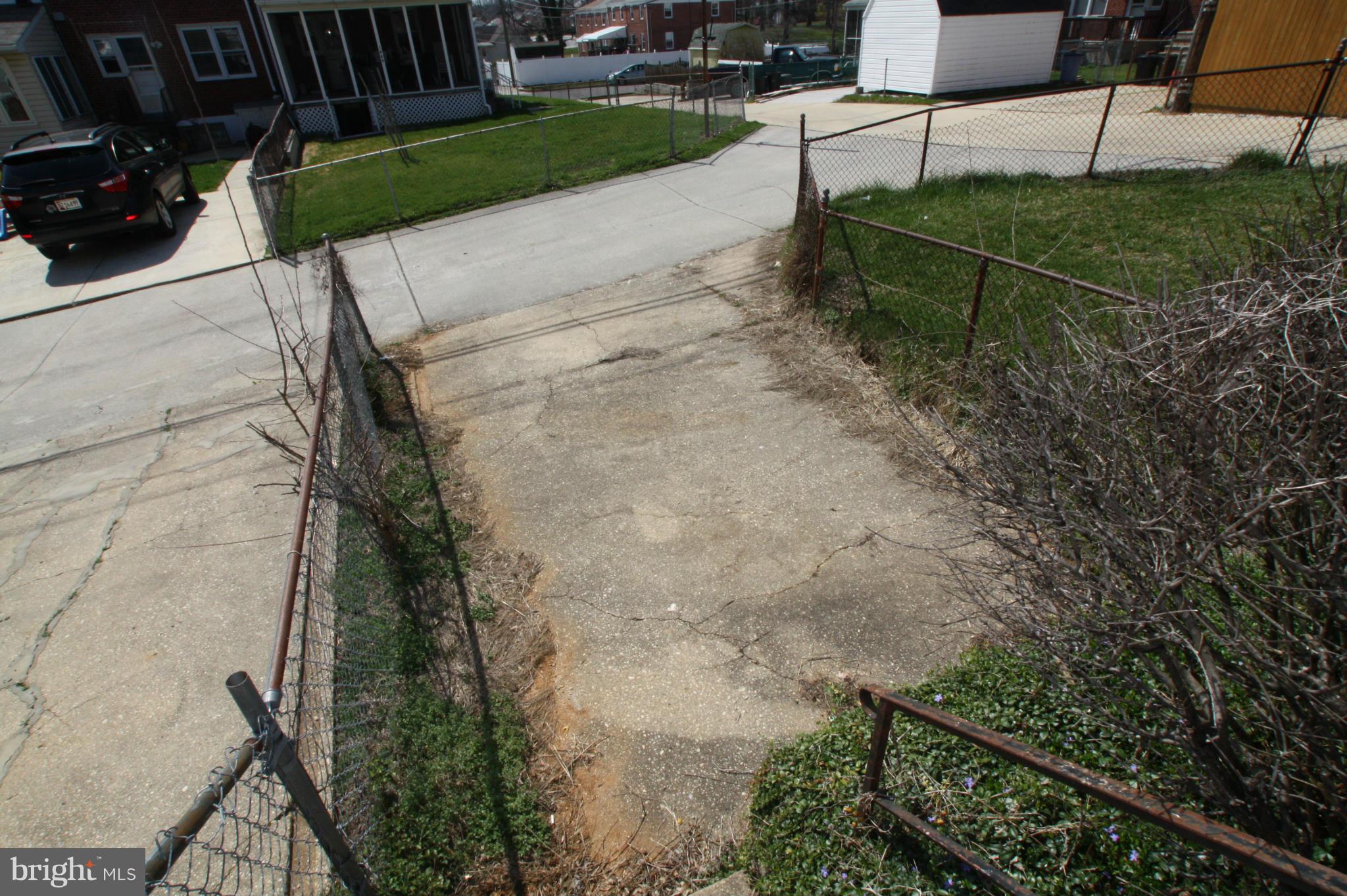 1801 Trenleigh Road Baltimore, MD 21234 - Photo 27 of 30 Parking pad