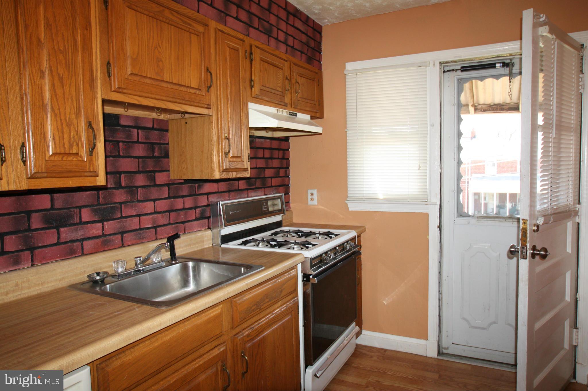 1801 Trenleigh Road Baltimore, MD 21234 - Photo 8 of 30 Kitchen