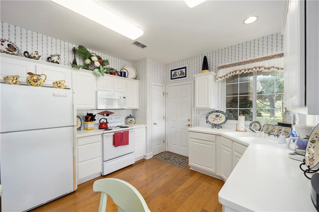 13239 Southeast 92nd Court Road Summerfield, FL 34491 - Photo 12 of 32 Gallery Image 12