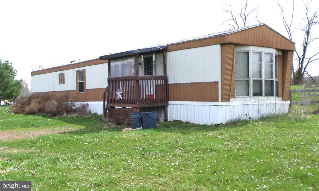 480 Sutton Road Abbottstown, PA 17301 - Photo 1 of 7 Gallery Image 1