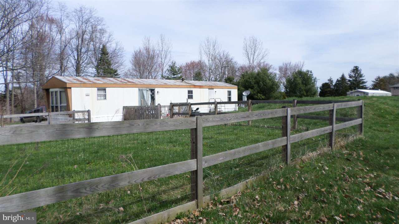 480 Sutton Road Abbottstown, PA 17301 - Photo 2 of 7 Gallery Image 2