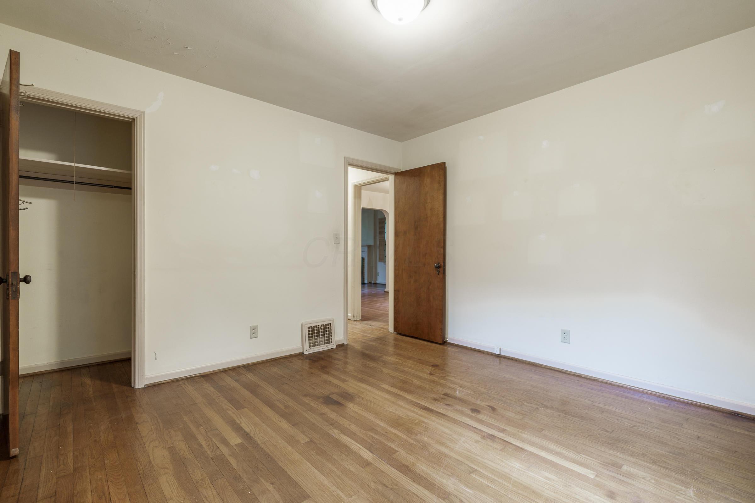 326 Mimring Road Columbus, OH 43202 - Photo 13 of 21