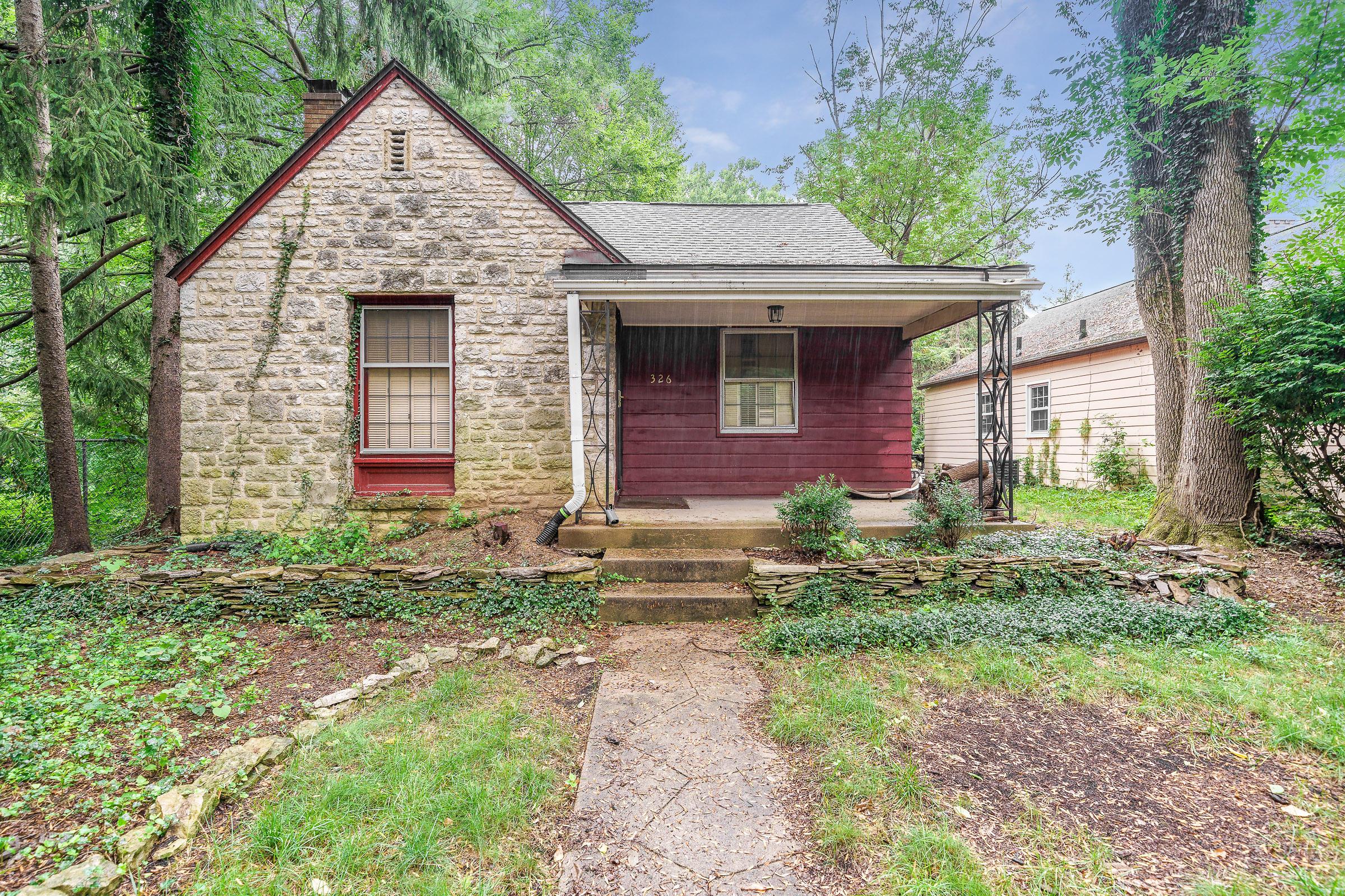 326 Mimring Road Columbus, OH 43202 - Photo 2 of 21