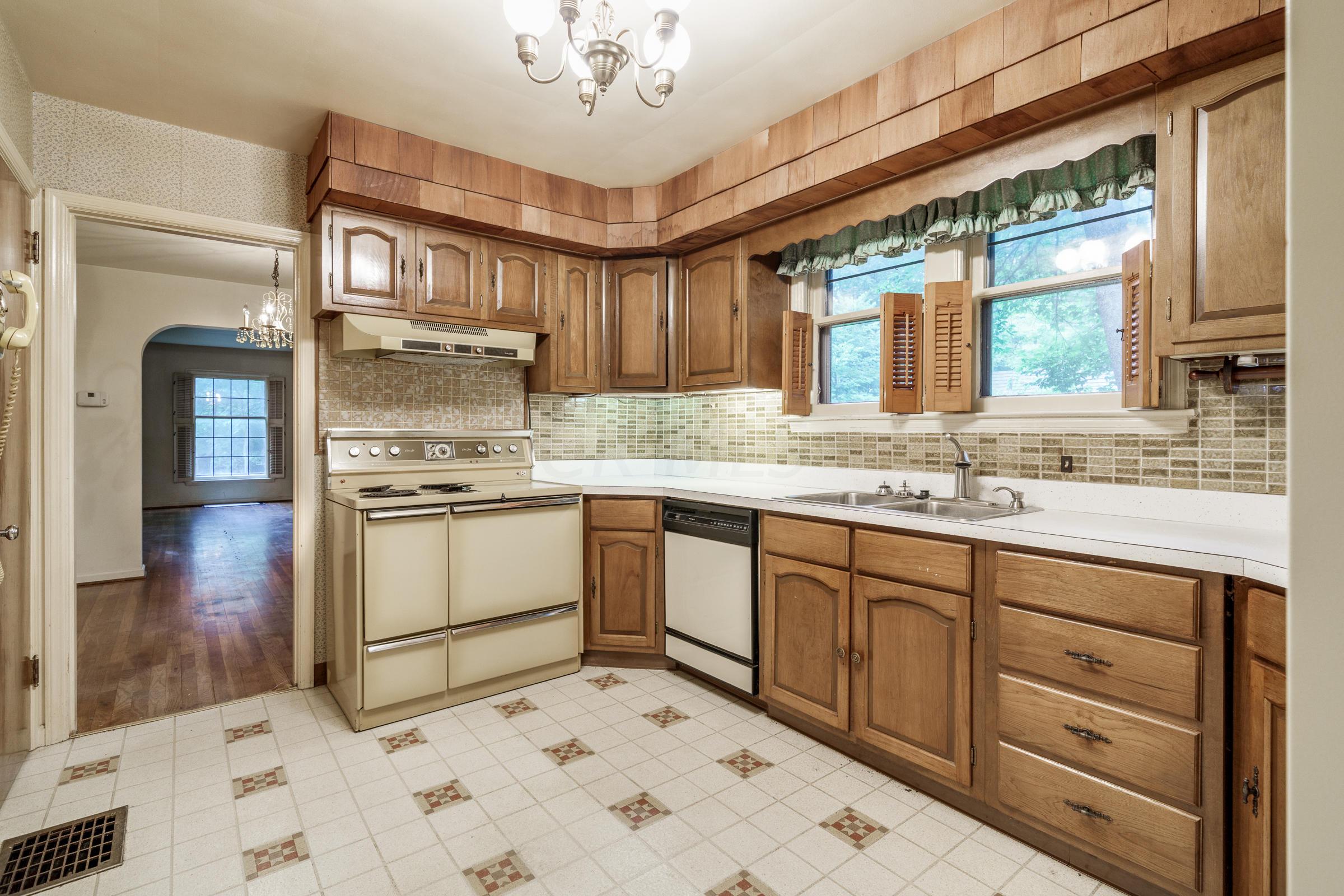 326 Mimring Road Columbus, OH 43202 - Photo 10 of 21