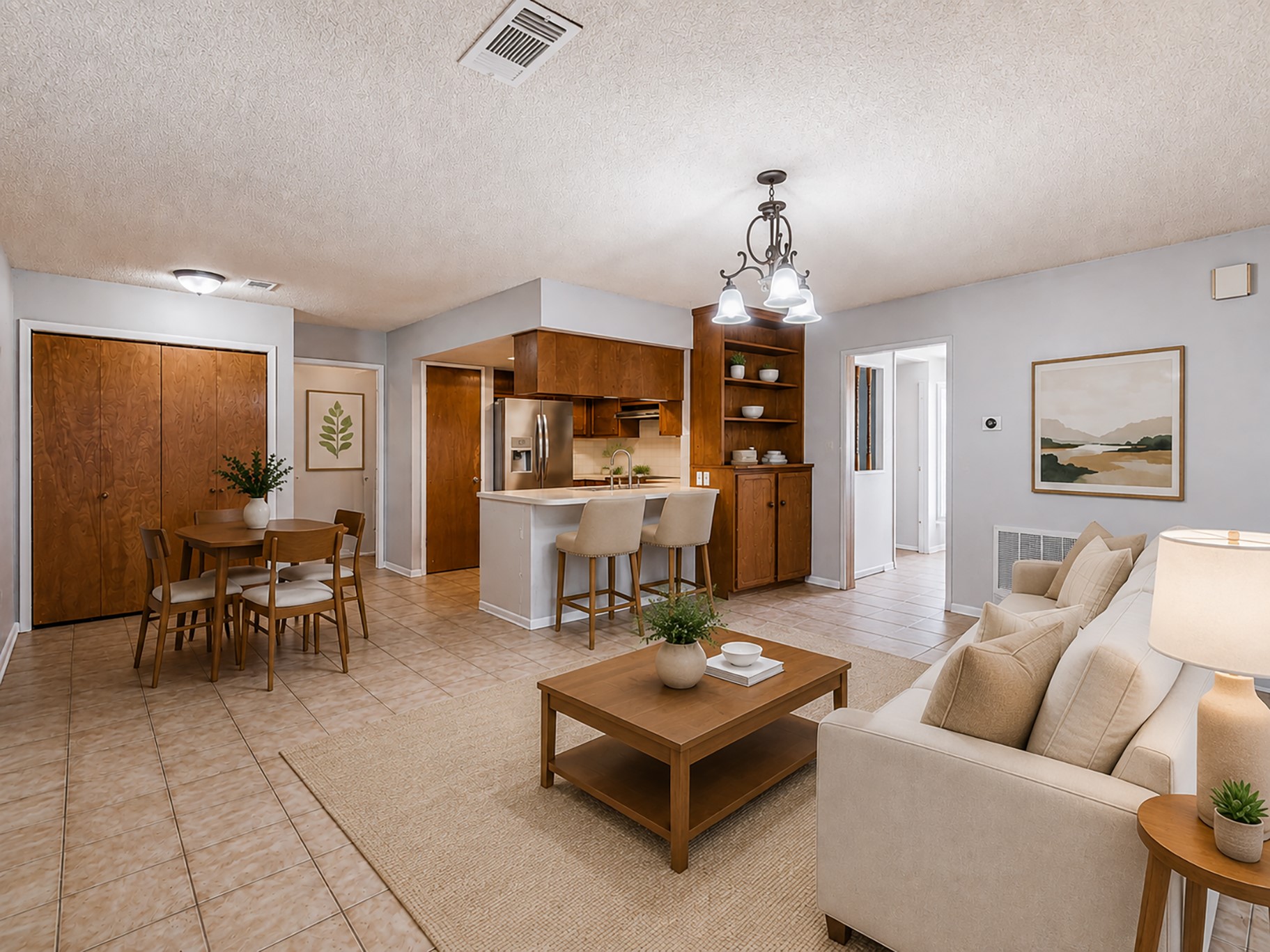 Living room
*Virtually staged
