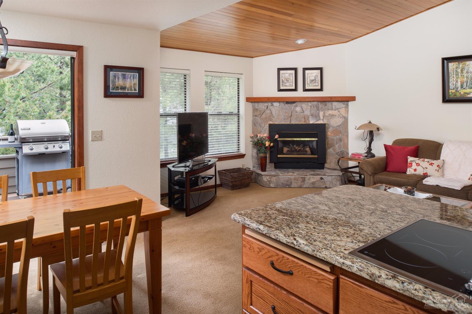 17786 West Core Road Sunriver, OR 97707 - Photo 2 of 14 Additional Photo