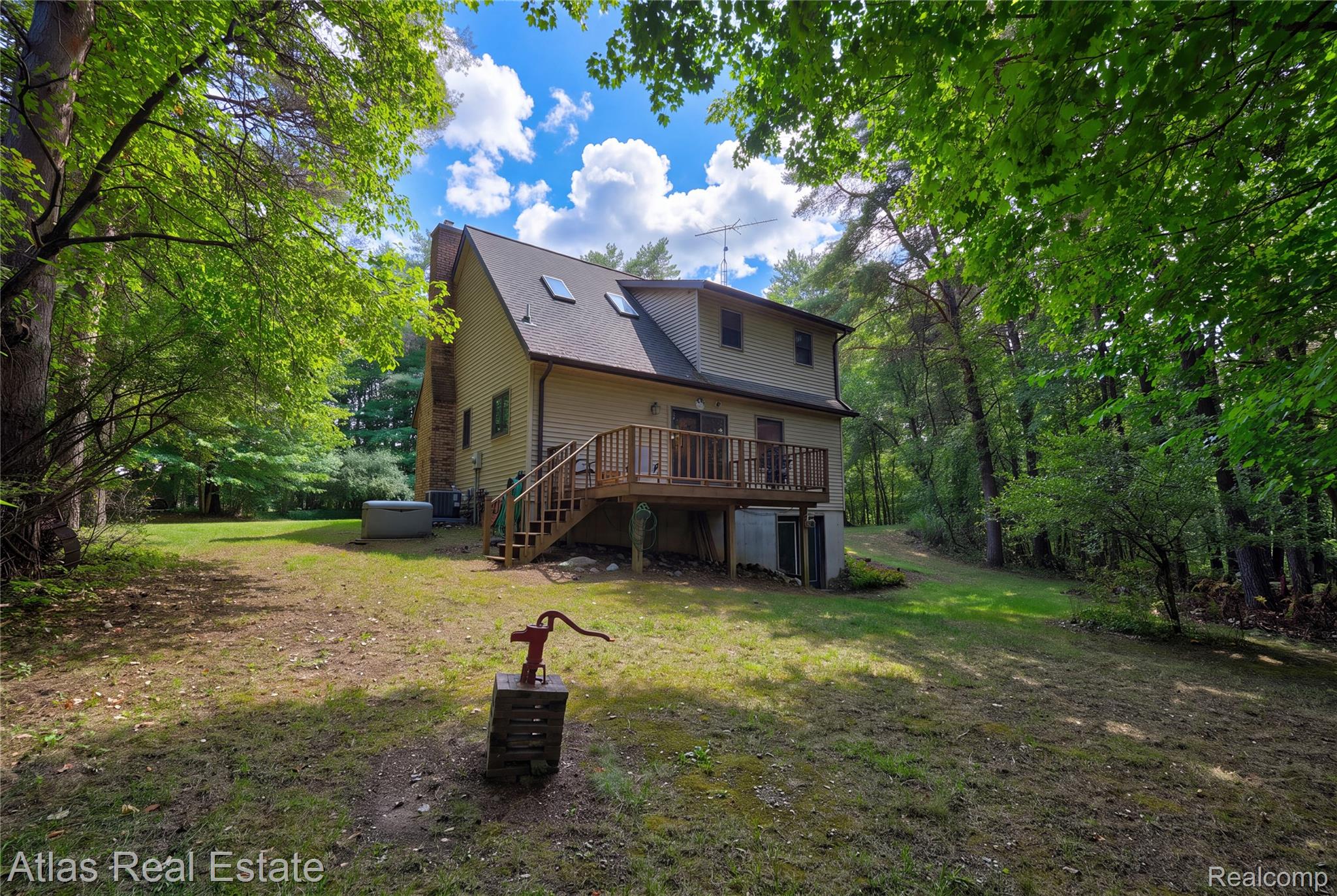 12043 Kipp Rd  07.jpg