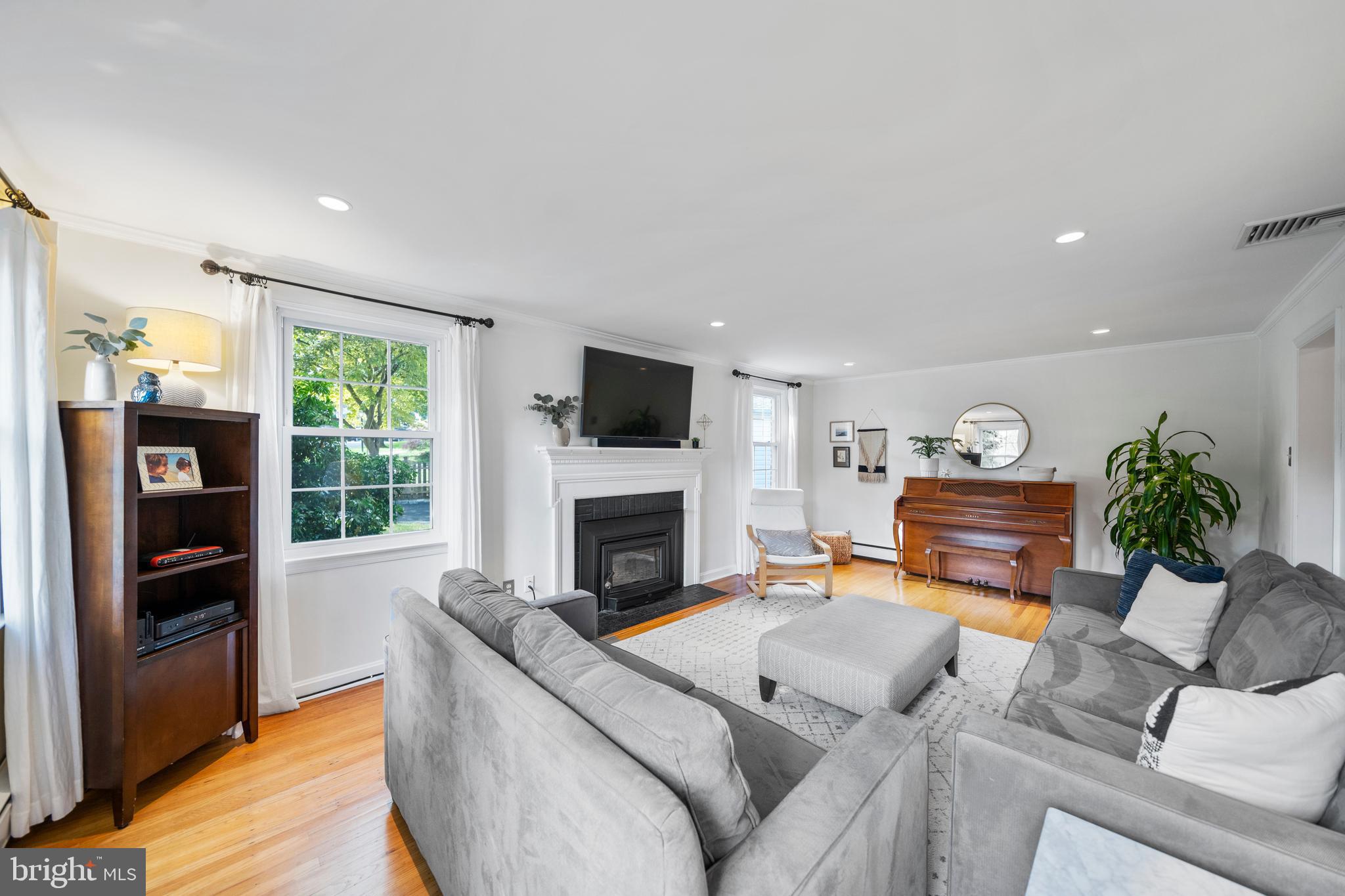 156 David Drive Havertown, PA 19083 - Photo 8 of 43