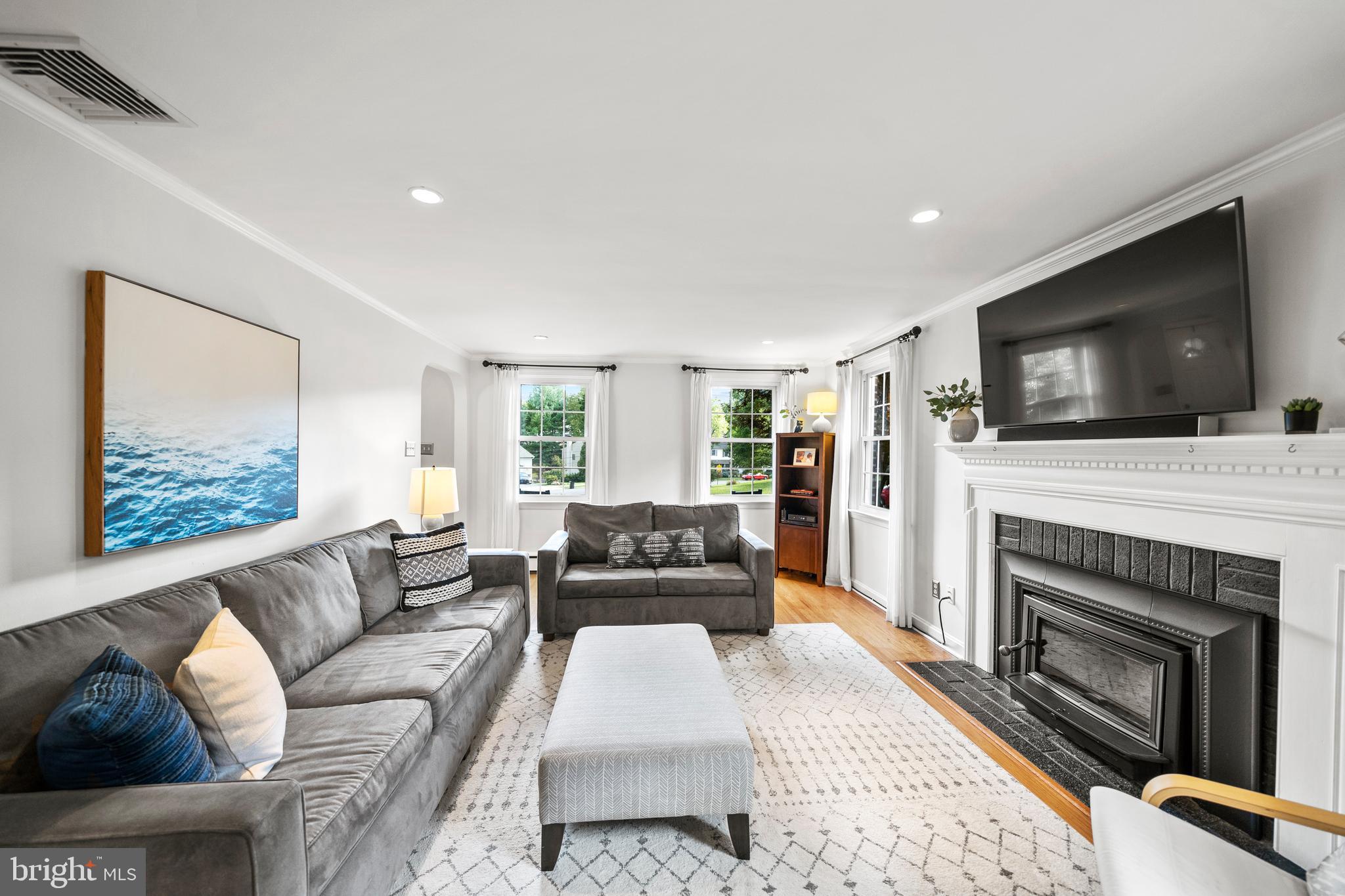 156 David Drive Havertown, PA 19083 - Photo 9 of 43