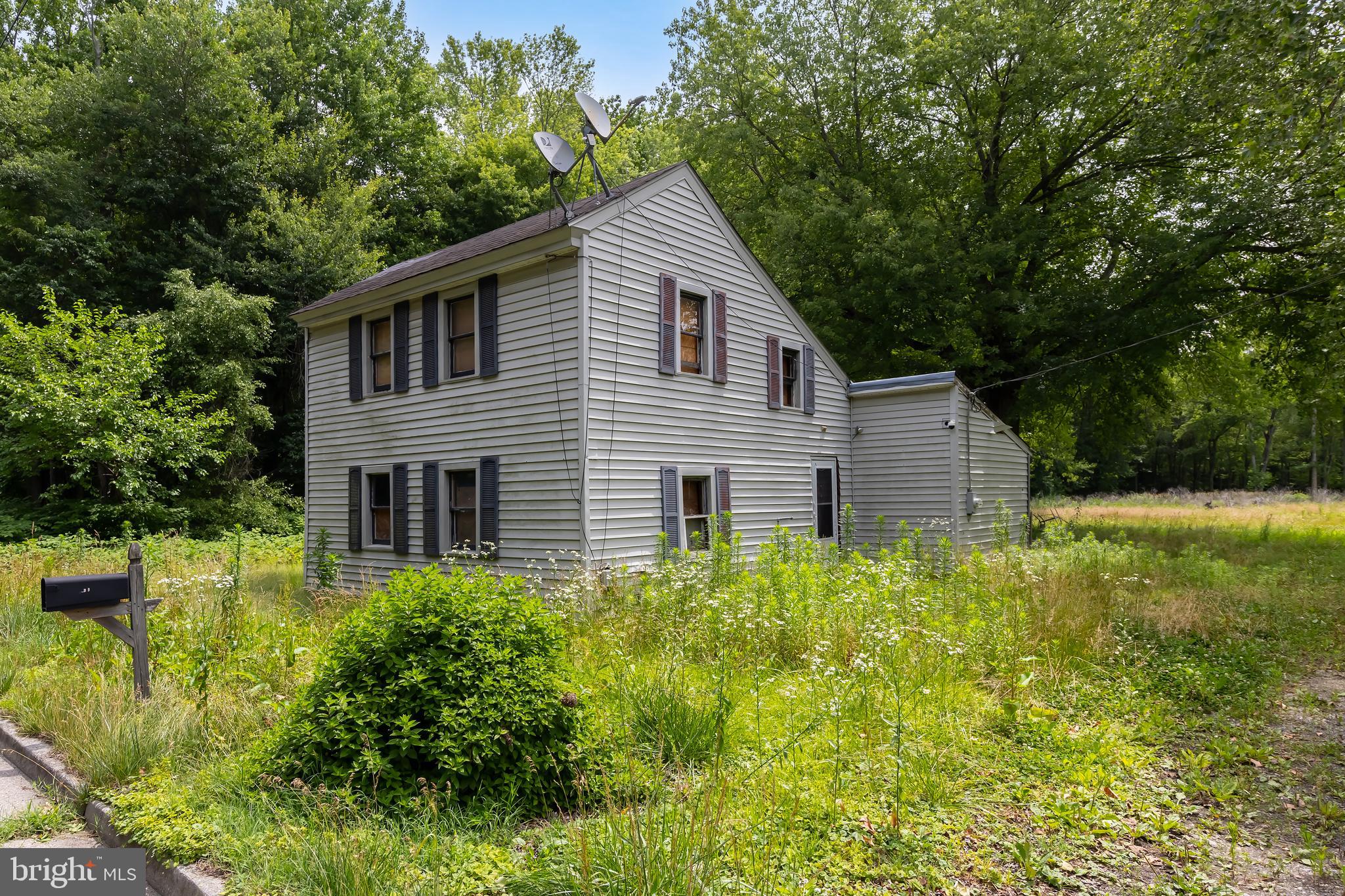 441 South Pennsville Auburn Road Carneys Point, NJ 08069 - Photo 3 of 25