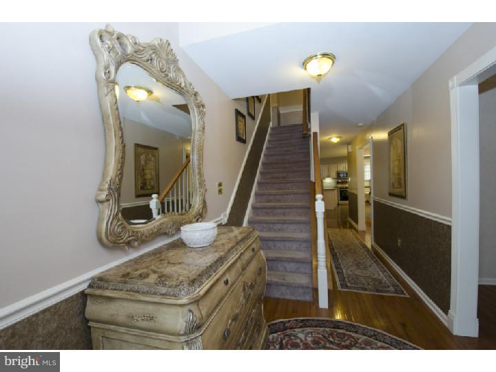 2309 Poplar Road Havertown, PA 19083 - Photo 3 of 25 Foyer