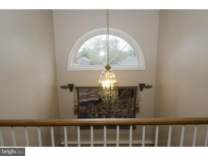 2309 Poplar Road Havertown, PA 19083 - Photo 4 of 25 Foyer