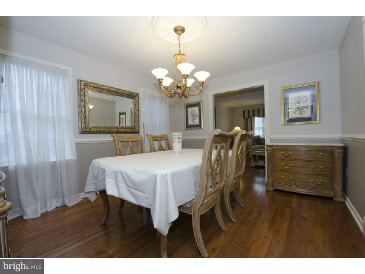 2309 Poplar Road Havertown, PA 19083 - Photo 6 of 25 Dining Room