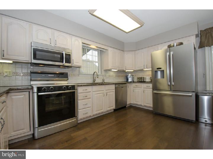 2309 Poplar Road Havertown, PA 19083 - Photo 7 of 25 Kitchen