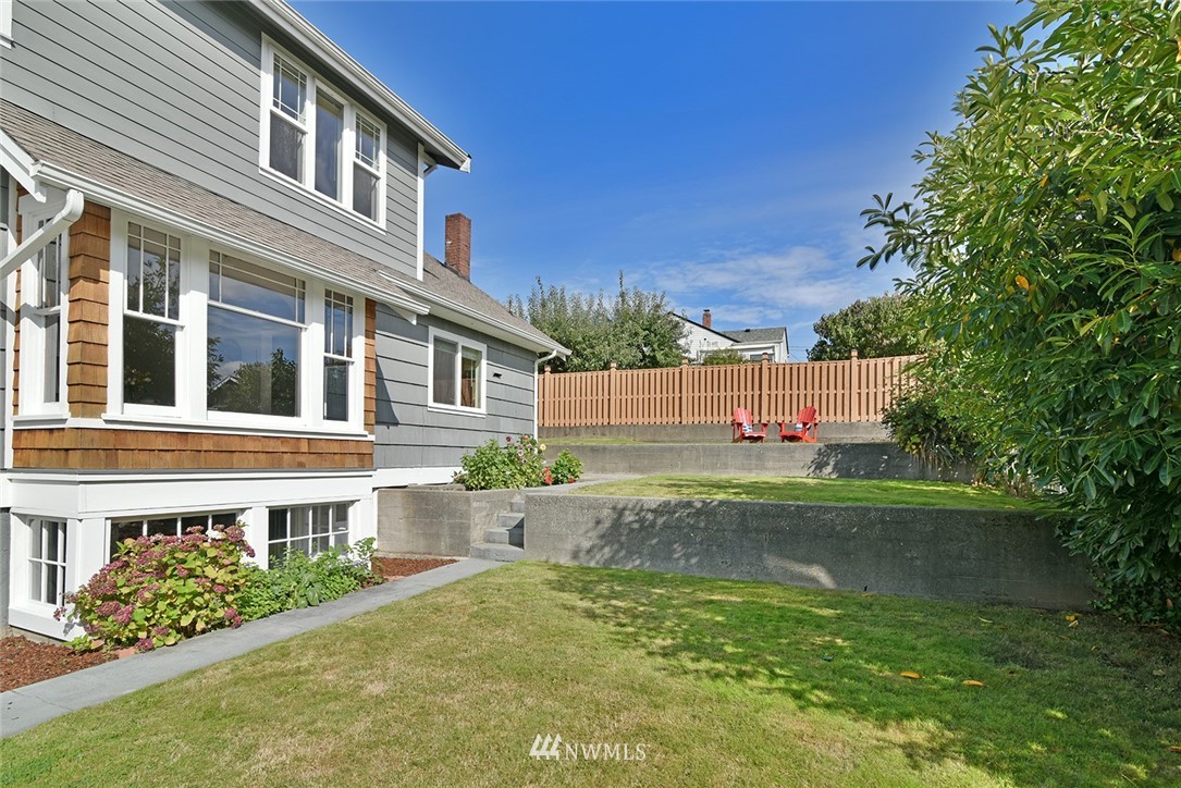 1316 Perry Avenue Bremerton, WA 98310 - Photo 4 of 25 Gallery Image 4