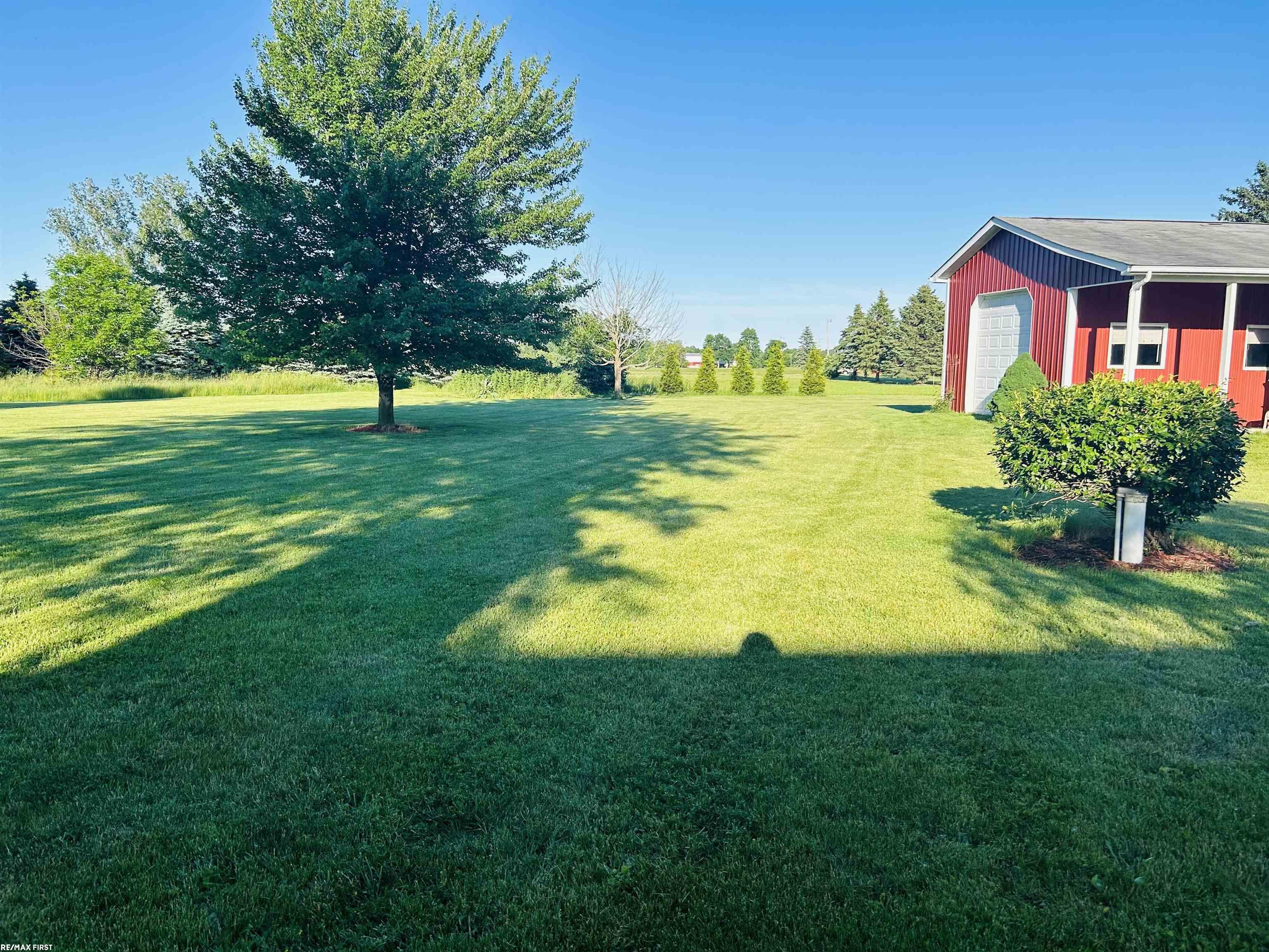 580 Sperry Road Allenton, MI 48002 - Photo 13 of 37 50143929-2c9d061d-03d3-41a0-b304-2b4af0fe6e40.JPG