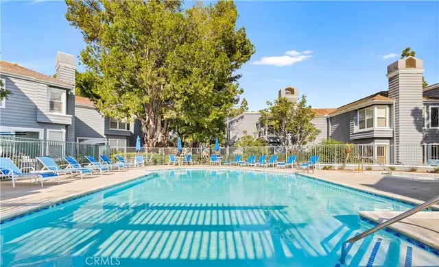 $1,095,000 | 27 Brittany, Newport Beach, CA 92660