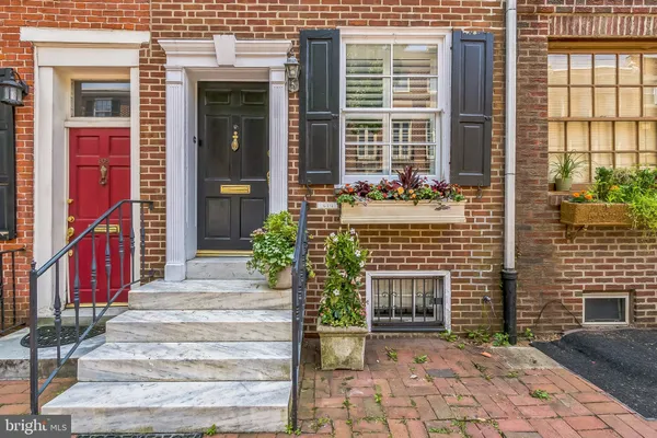 $959,000 | 610 Pine Street, Philadelphia, PA 19106