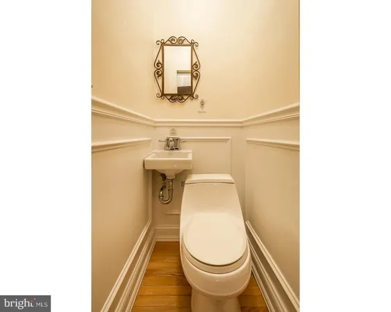 $959,000 | 610 Pine Street, Philadelphia, PA 19106