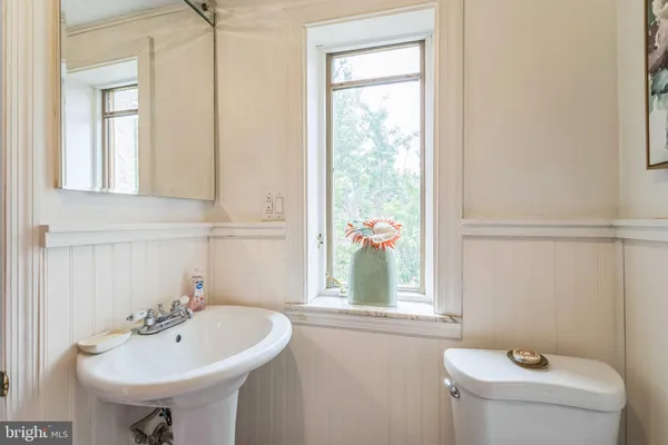 $959,000 | 610 Pine Street, Philadelphia, PA 19106