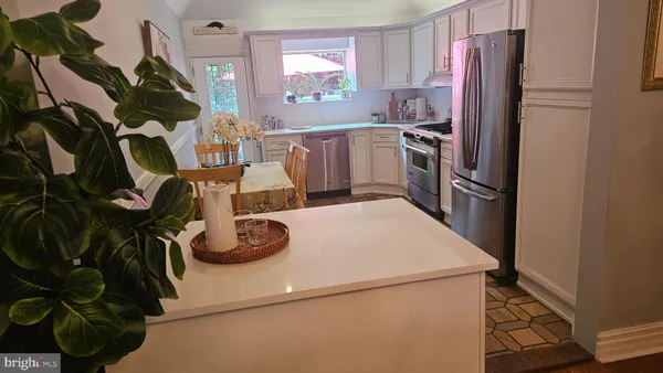 $959,000 | 610 Pine Street, Philadelphia, PA 19106