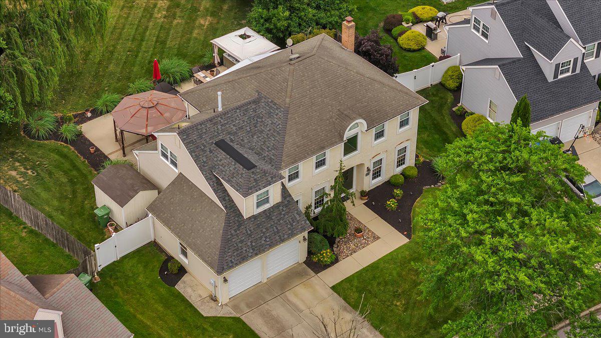 27 Spring Mill Drive Sewell, NJ 08080 - Photo 32 of 34 Charming home with lush green surroundings.