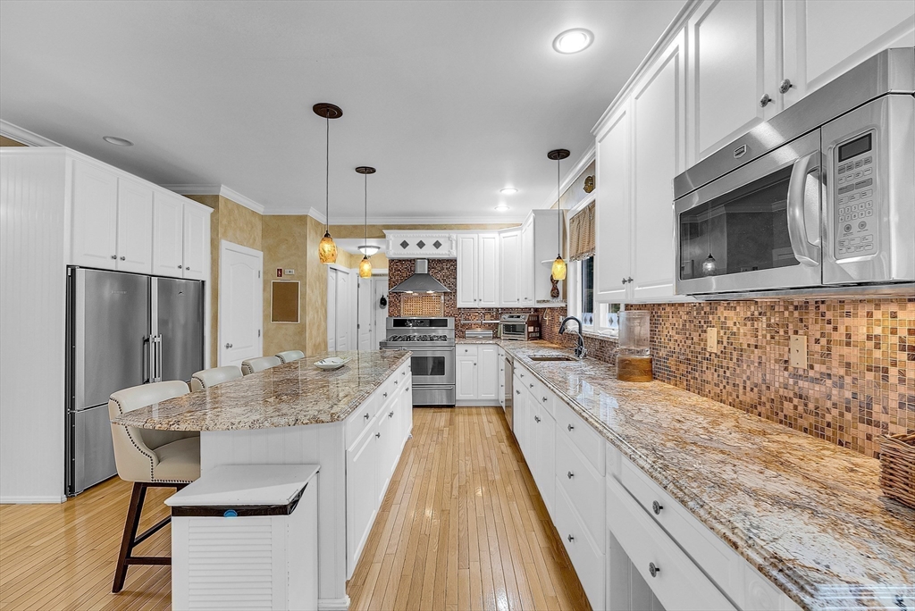 6 Greenwood Road Hopkinton, MA 01748 - Photo 8 of 31 Gallery Image 8