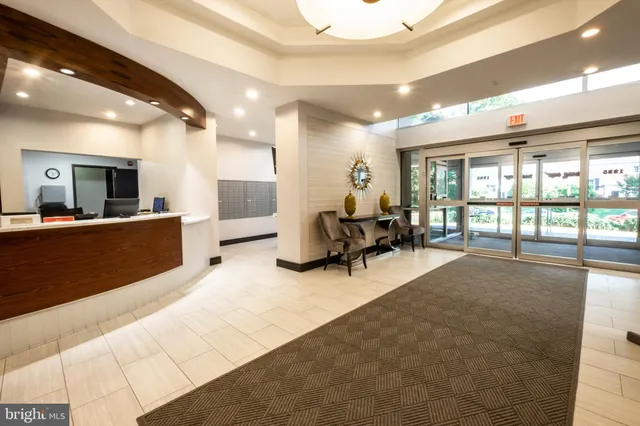 $1,575 | 1225 Martha Custis Drive, Unit 1403, Alexandria, VA 22302