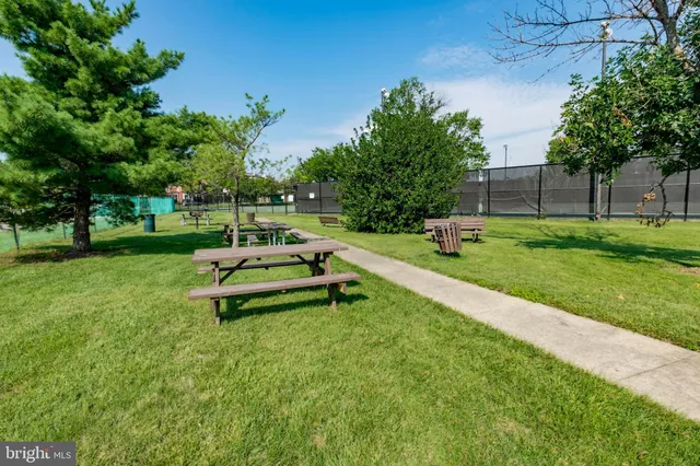 $1,575 | 1225 Martha Custis Drive, Unit 1403, Alexandria, VA 22302