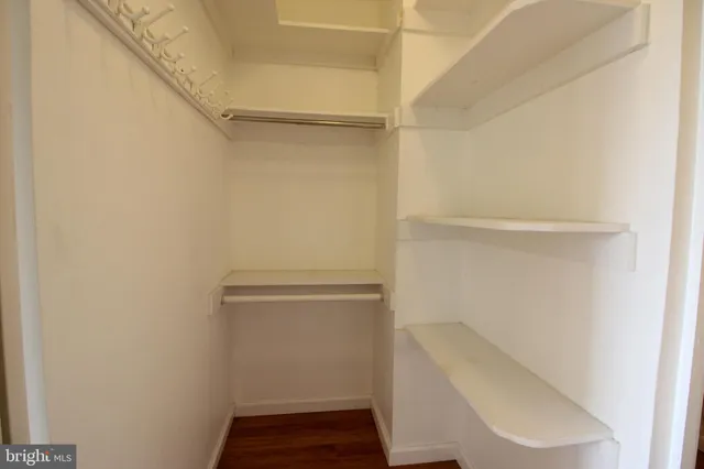 $1,575 | 1225 Martha Custis Drive, Unit 1403, Alexandria, VA 22302