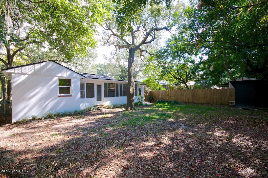 5614 Stetson Road Jacksonville, FL 32207 - Photo 20 of 20 a view of a house with yard and a tree