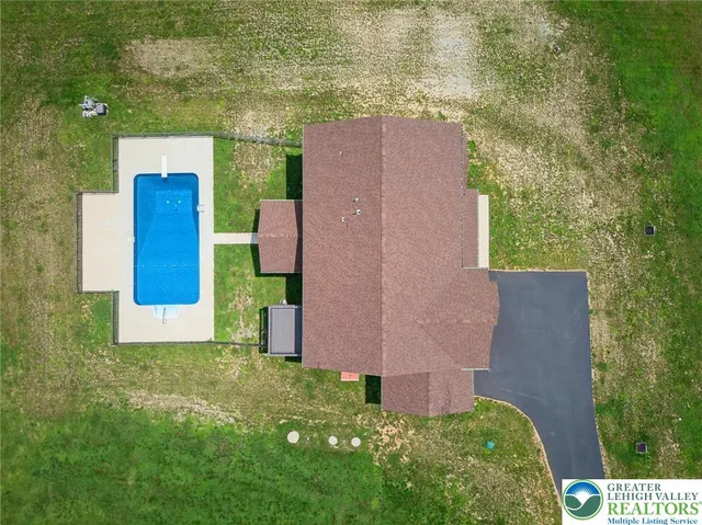 $1,200,000 | 130 Longenbach Avenue, Nazareth, PA 18064