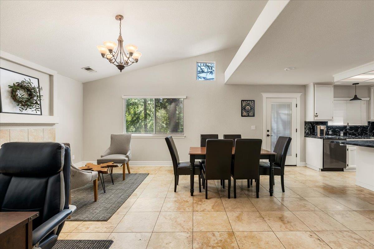 1045 Fox Run Court Auburn, CA 95603 - Photo 7 of 26