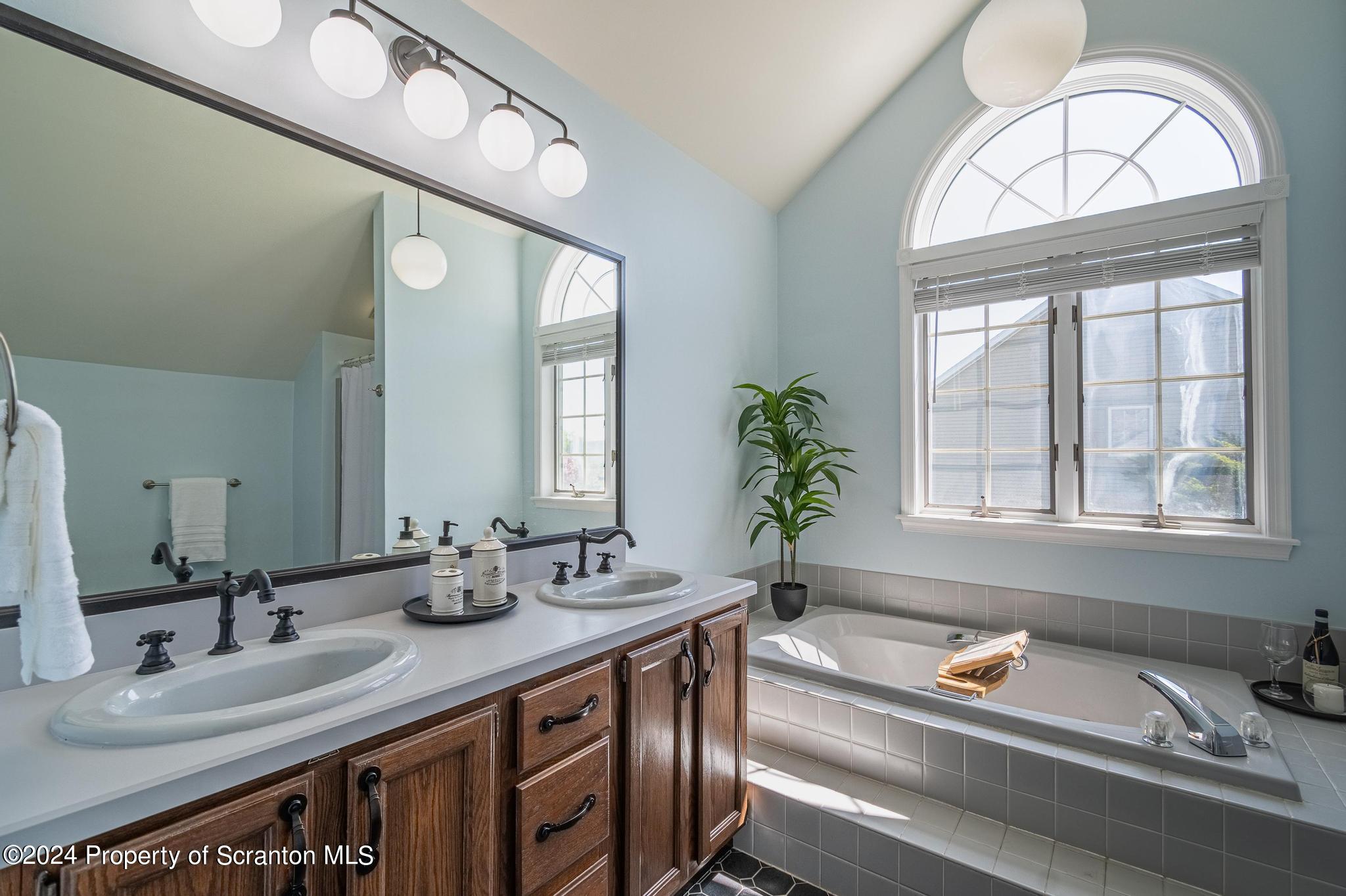603 Hampton Road Clarks Summit, PA 18411 - Photo 27 of 46 Gallery Image 27