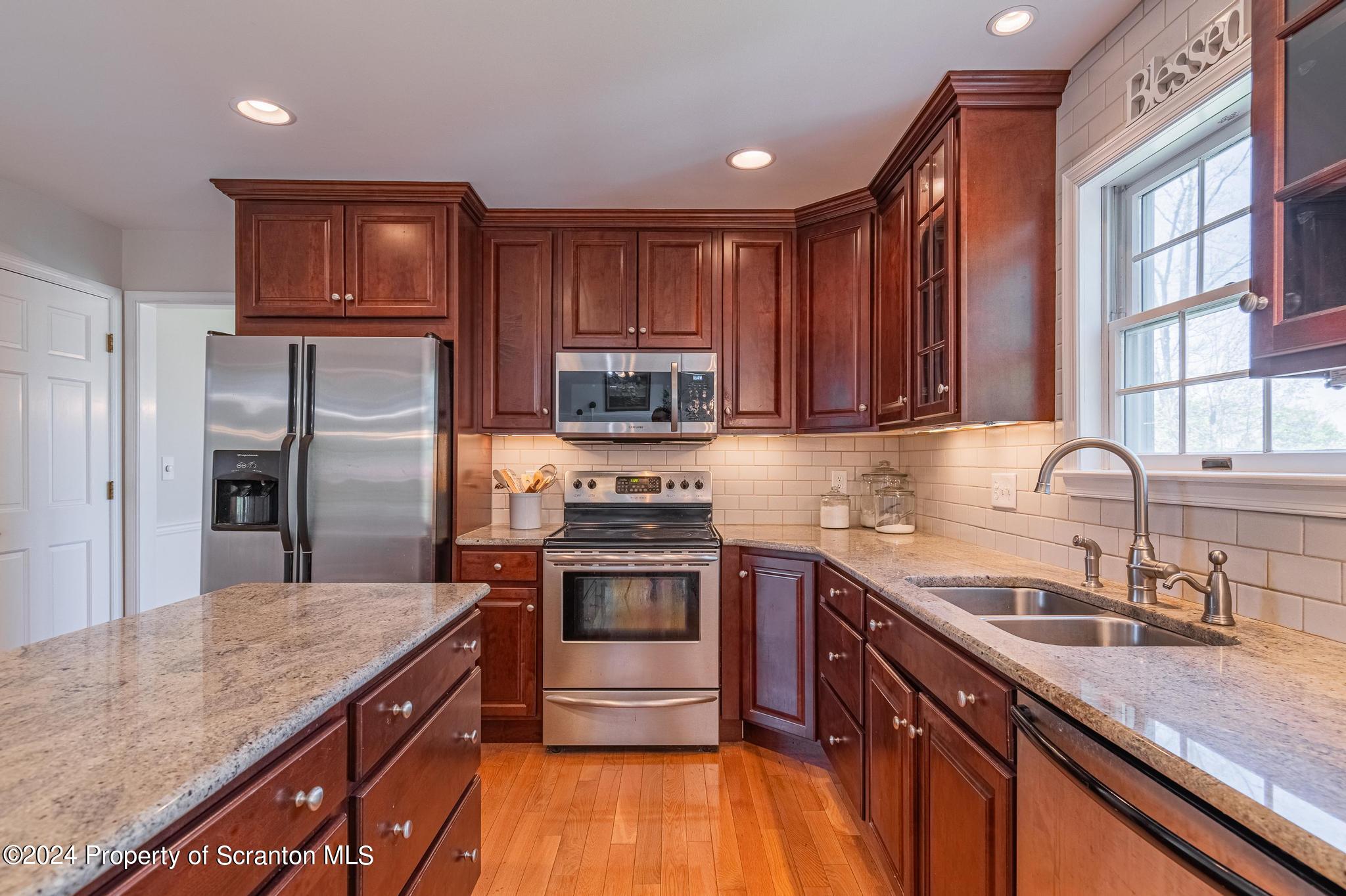 603 Hampton Road Clarks Summit, PA 18411 - Photo 7 of 46 Gallery Image 7