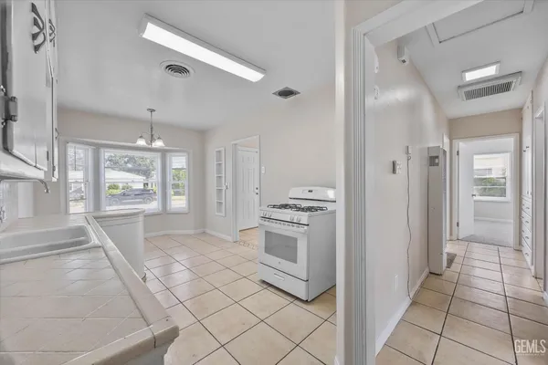 $239,995 | Undisclosed Address, Bakersfield, CA 93308