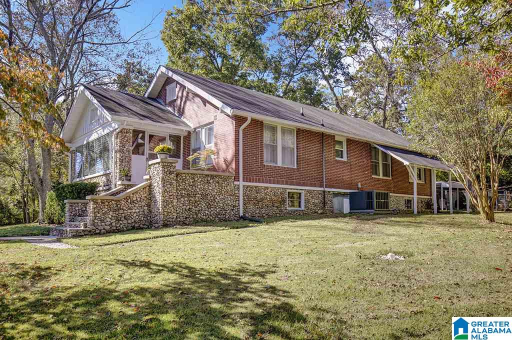 1272 Huffman Road Birmingham, AL 35215 - Photo 3 of 32
