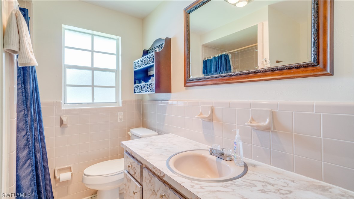 1609 North Mayfair Road Fort Myers, FL 33919 - Photo 24 of 35 Gallery Image 24
