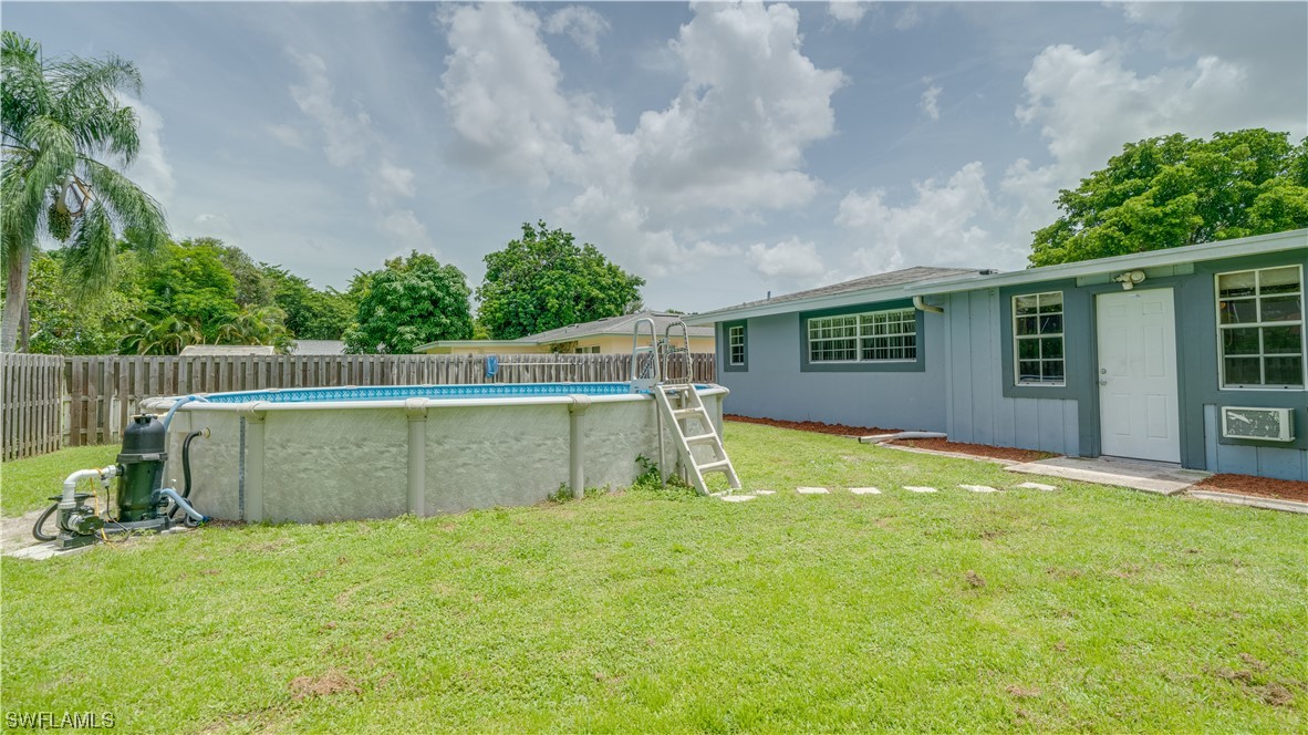 1609 North Mayfair Road Fort Myers, FL 33919 - Photo 26 of 35 Gallery Image 26