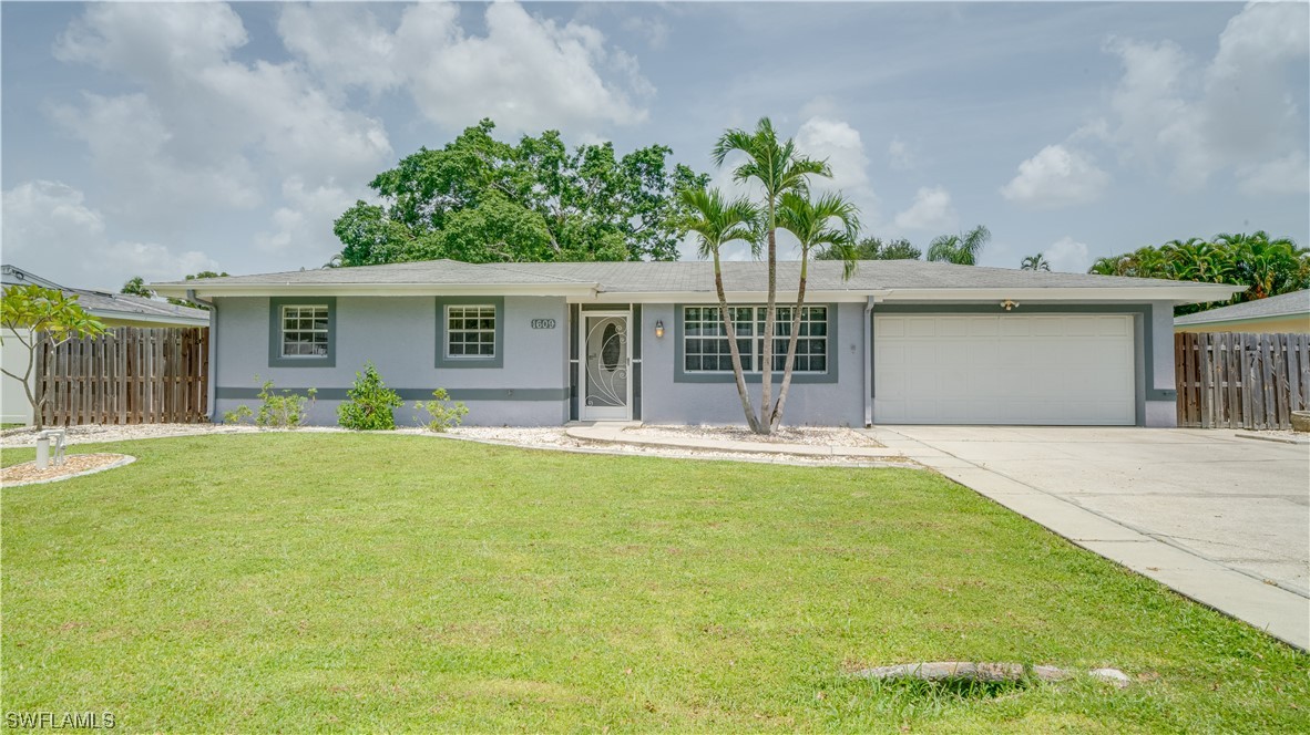 1609 North Mayfair Road Fort Myers, FL 33919 - Photo 3 of 35 Gallery Image 3