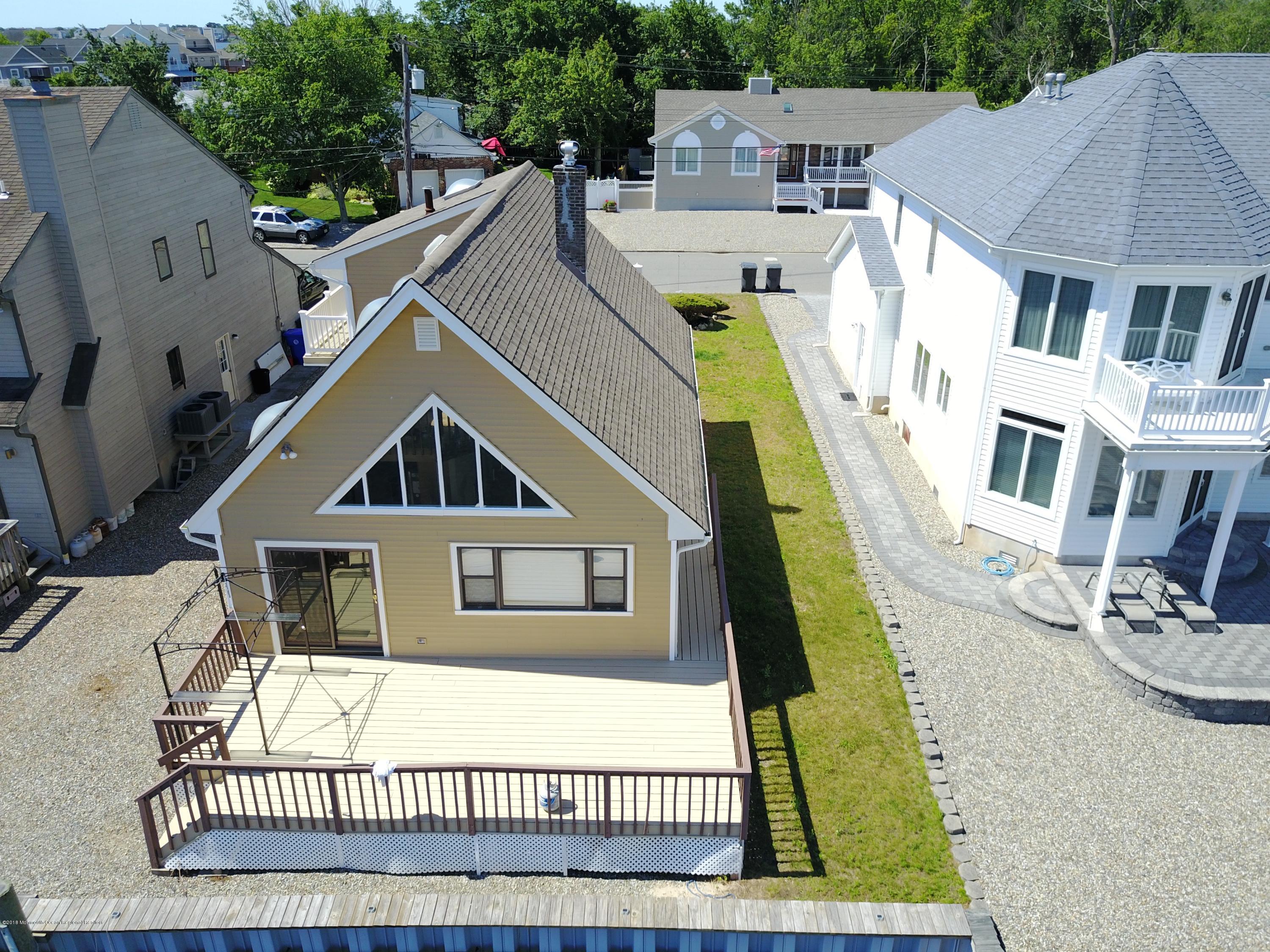 41 Club House Road Brick, NJ 08723 - Photo 2 of 33 a view of a house with a balcony