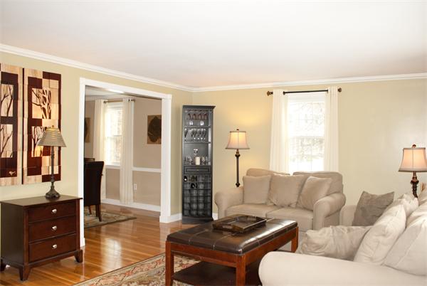 5 Stagecoach Road Medfield, MA 02052 - Photo 4 of 21 Gallery Image 4