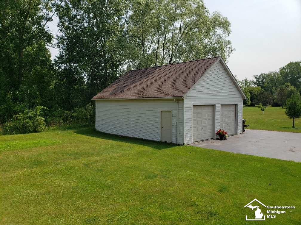 3970 Geiman Road Monroe, MI 48162 - Photo 4 of 38