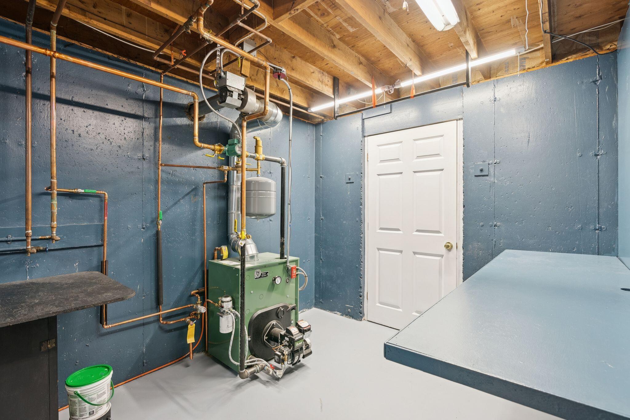 306 Black Mountain Road Sumner, ME 04292 - Photo 23 of 41 Laundry/utility