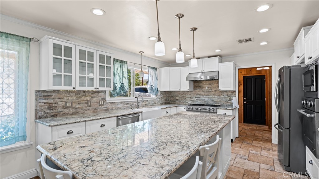 28736 Warren Road Hemet, CA 92545 - Photo 5 of 58