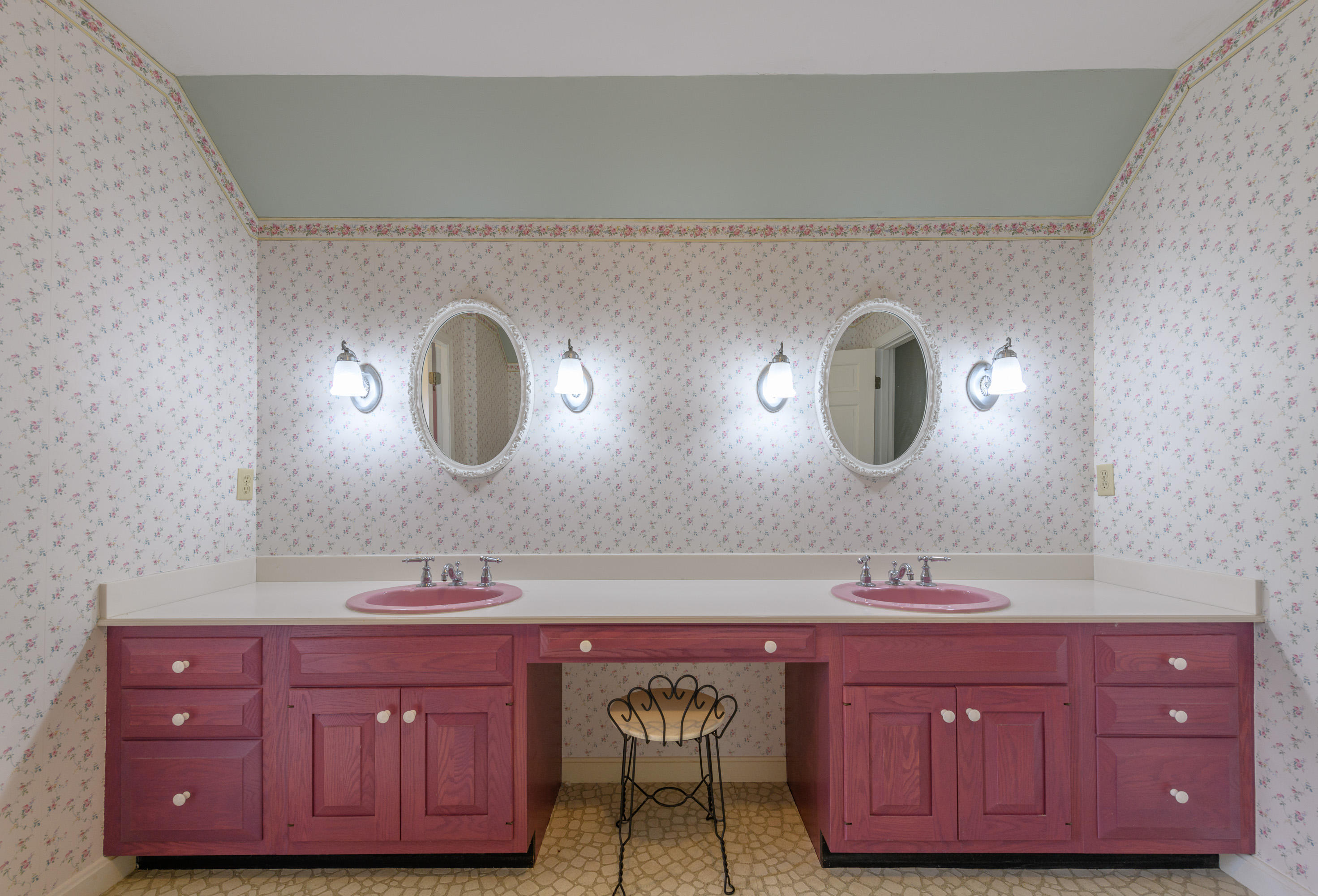 14 Lovejoy Road South Paris, ME 04281 - Photo 49 of 59 33_14 Lovejoy Rd Interiors_PGM_Print
